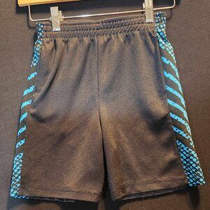 Crunch Time Boys Black and Blue Athletic Shorts with Pockets 6/7